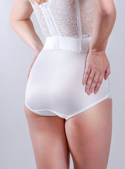 Light Shaping Panty with Comfort V Leg Lace Design | Rago