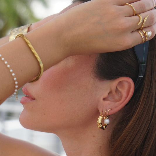 Cove Spiral Pearl Earring